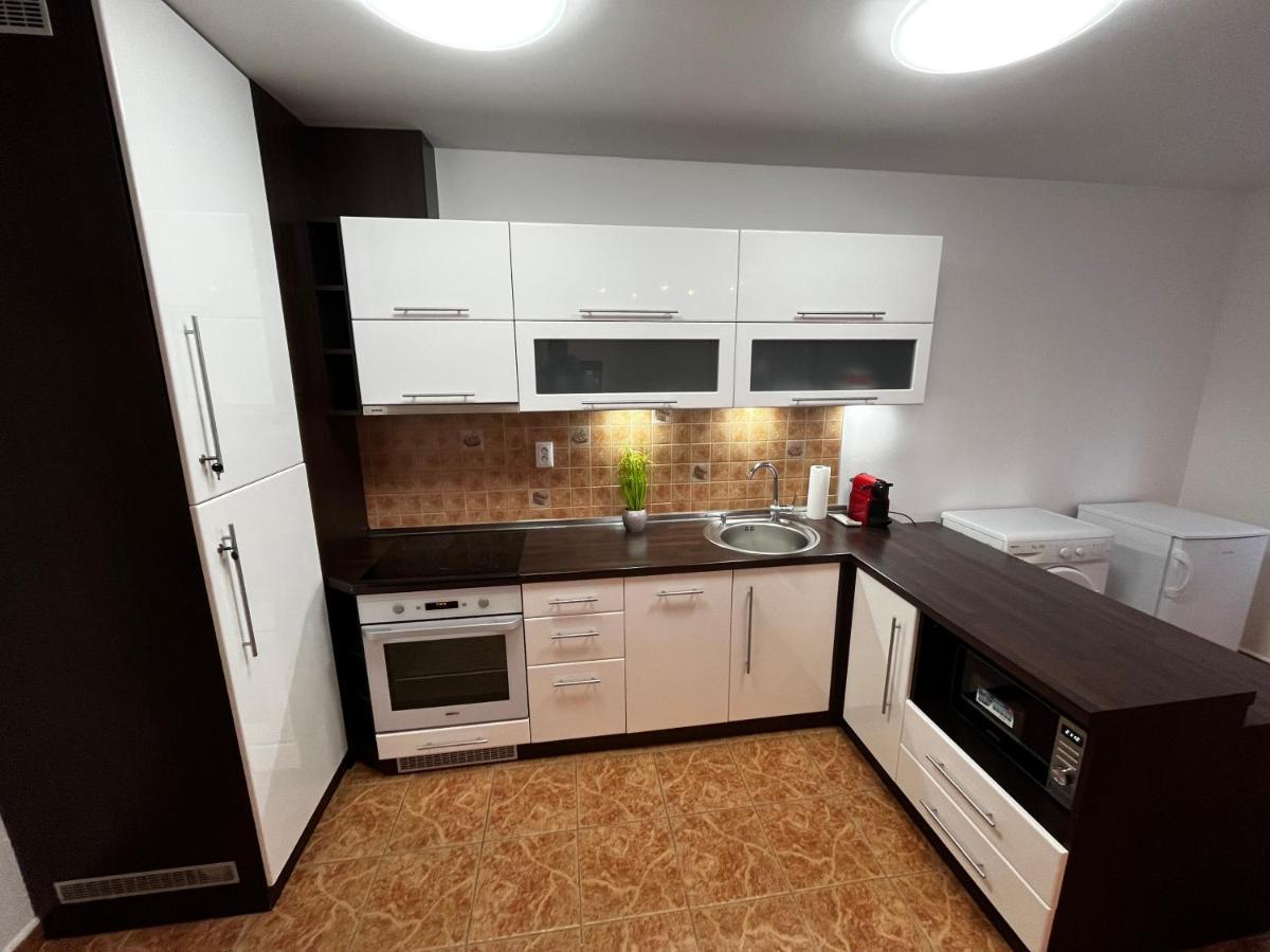 Apartman Nico Dunajská Streda Exterior foto